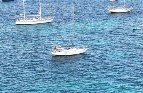 Estate Altona Boat Rental | Peaceful 2-Bedroom Boat in Charming Christiansted Harbor for Your Island Getaway