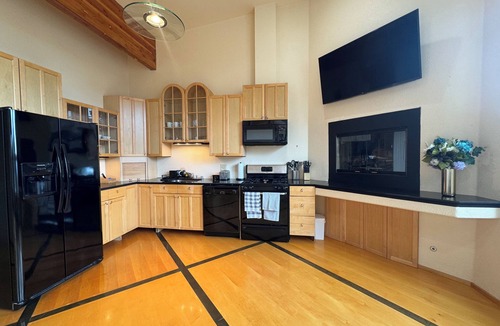 Hillside East Apartment | Peaceful 2-bedroom apartment in Anchorage Hillside perfect for your getaway