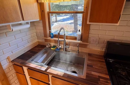 Black Hawk Cabin | Peaceful 3 bedroom cabin near Nederland with breathtaking views