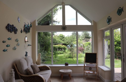 Cantley Ski Chalet | Peaceful 4 bed holiday home 2 ensuite 1 bathroom - Pet Friendly