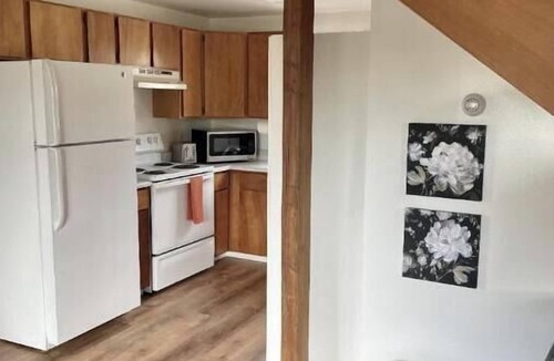 Kalifornsky Cabin | Peaceful Acres Cabin 3 - Cozy Cottage