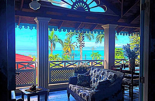 La Iglesia Apartment | Peaceful and beautiful 3-bedroom beachfront apartment with AC in Las Terrenas!