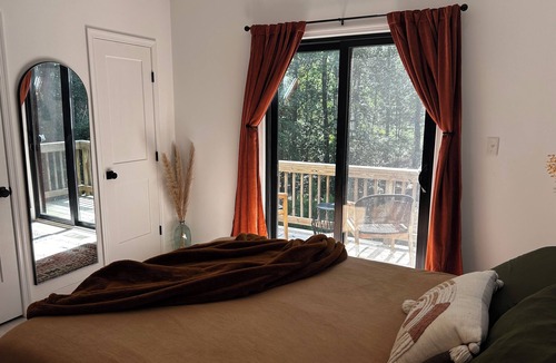 Windmill Point Cabin | Peaceful and Private Four Season Cabin in White Stone, VA