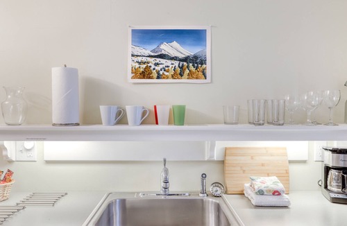 Southeast Eugene Apartment | Peaceful and Secluded Suite w/Free WiFi & Great Garden Space to Enjoy!