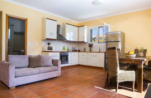 Kateleios Villa | peaceful area at the edge of the village