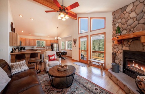 Valley of the Sun House | Peaceful Basecamp Getaway
