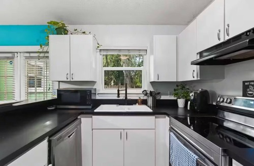 North Beach House | Peaceful Beach Retreat Nature & Ocean Nearby, home in Jacksonville, Florida