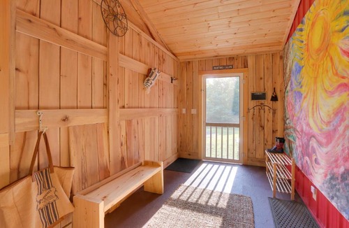 Ridgeway House | Peaceful Berkeley Springs Home: Escape to Nature!