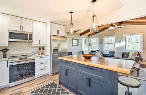 Brevard Cabin | Peaceful Brevard Mountain Cabin: Hike, Golf & Swim