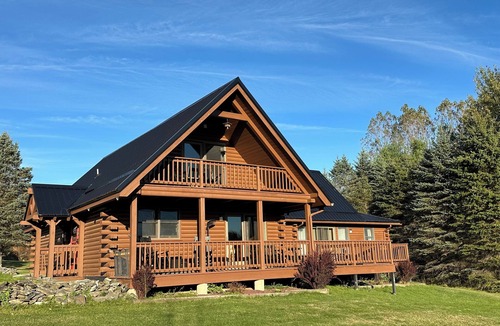 Union Dale House | Peaceful Cabin with Views of Elk Mountain