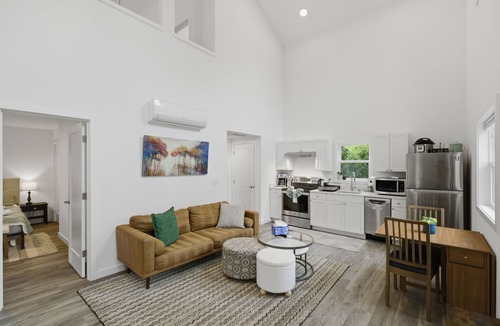 Central District House | Peaceful Central District Retreat 3 bdrm, patio