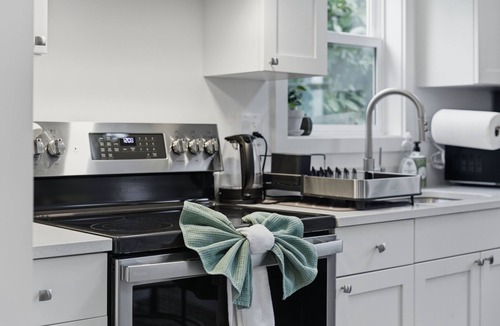 Central District House | Peaceful Central District Retreat 3 bdrm, patio