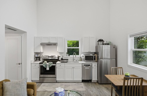 Central District House | Peaceful Central District Retreat 3 bdrm, patio