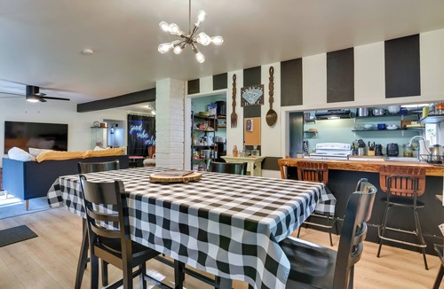 Longview House | Peaceful + Chic Oasis: Fire Pit, Grill, Yard