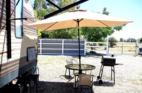 Tehama County House | Peaceful, clean, spacious RV at a great bargain. with 2 amazing MR COOL ACs