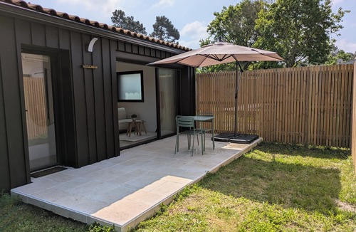 La Teste-de-Buch Cottage | Peaceful cocoon between beaches and shops in La Teste de Buch - Little Moon