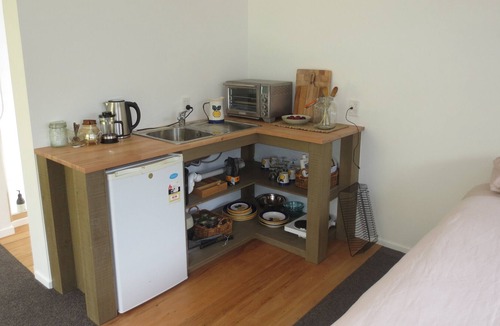 Riwaka Cottage | Peaceful cottage hideaway