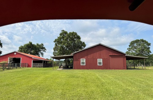 Lucedale Apartment | Peaceful Country Escape Near Lucedale 2 BR 1Bath on Private Family Farm
