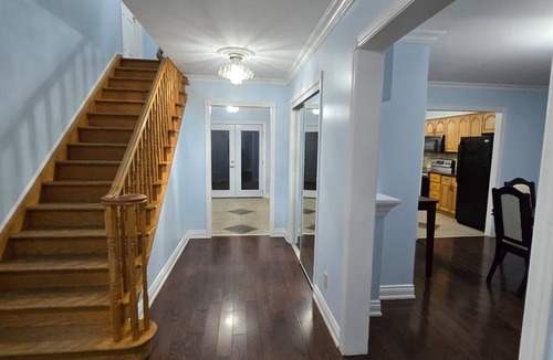 Adjala-Tosorontio House | Peaceful country home on 25 acres of wooded land