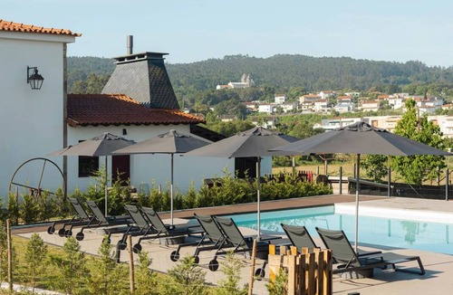 Braga Apartment | Peaceful Countryside Retreat with Pool and Beautiful Garden Views Near Gerês