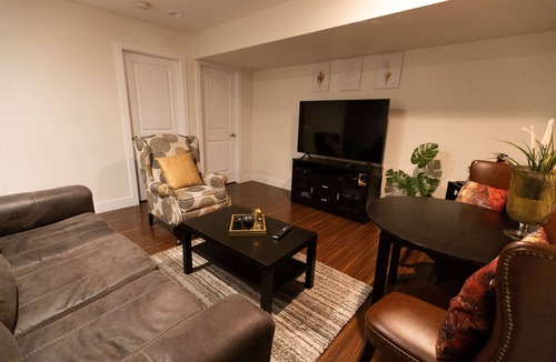 Maple Ridge House | Peaceful + Cozy Maple Ridge Hideaway | Home Away from Home