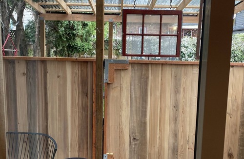 Sellwood-Moreland Apartment | Peaceful+Cozy StudioApt-Steps to Central Sellwood