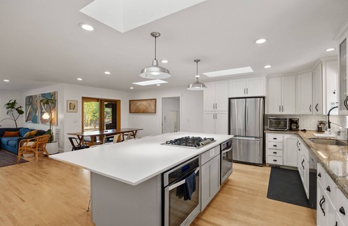 Columbia House | Peaceful Craftsman | Outdoor Space | Low Toxicity