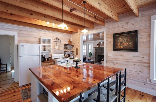 Lexington Cabin | Peaceful Creekside Retreat w/Fire Pit & Game Room Near Historic Lexington, VA