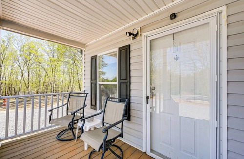 Stokes Cottage | Peaceful Danbury Getaway - 3 Mi to Hanging Rock!