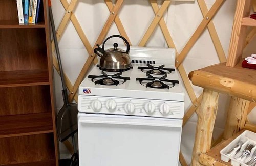 Cantwell Cabin | Peaceful Denali Accommodation for Yurt Glamping in Alaska