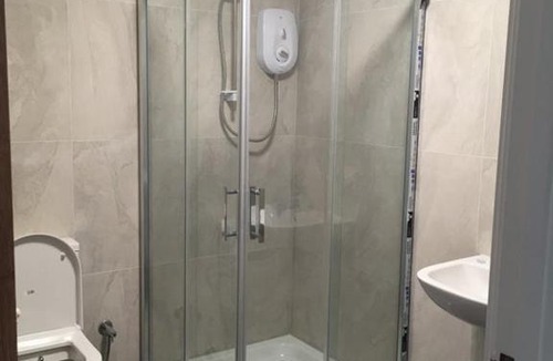 Shacklewell Apartment | Peaceful Double Studio Flat / All Furnished / At the Heart of Dalston
