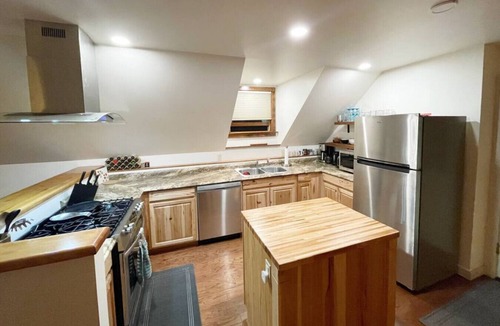 Eagleville House | Peaceful Eagleville retreat with majestic views