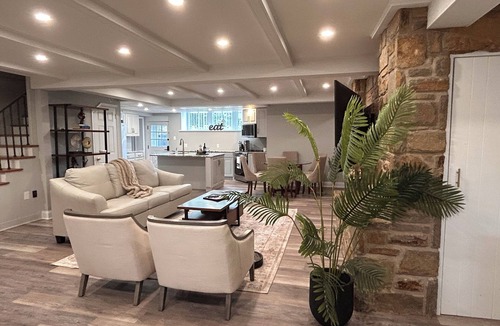 Ephrata Apartment | Peaceful escape! PRIVATE 1BR apartment! Stone FP, pool & pickleball court.