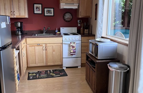Sedro-Woolley Apartment | Peaceful Escape. Stay at "Fig Tree Suite"