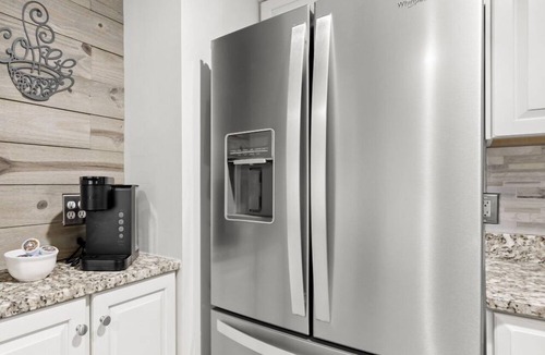Acme Condo | Peaceful Fairway Stay Close to TC and Equestrian Events