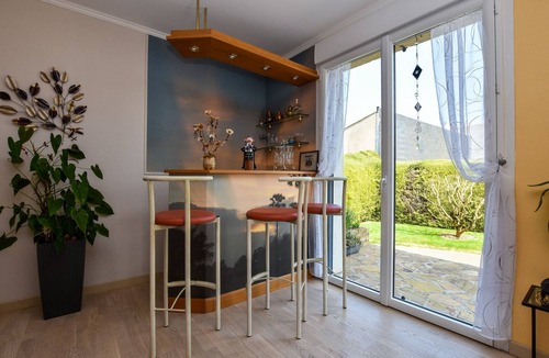 Pedernec House | Peaceful Forest Stay in Pédernec