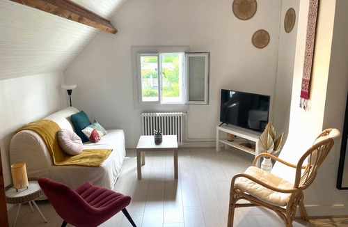 Chennevieres-sur-Marne Bed & Breakfast | Peaceful stay between Paris and Disneyland - 2 comfortable rooms with garden