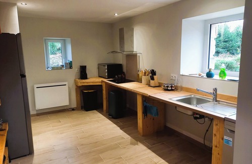 Saint-Nicolas-du-Pelem House | Peaceful Brittany Nature Cottage – Sleeps 1 to 12