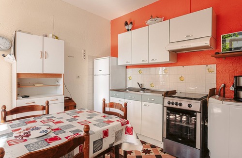 Saint-Trojan-les-Bains House | Peaceful Holiday Home with Private Courtyard – Close to Beaches and Shops in Saint-Trojan