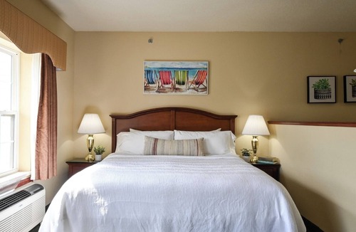 Pembine Hotel | Peaceful Getaway! 2 Spacious Riverside Suites w/Pool & Gym Access! Free Parking