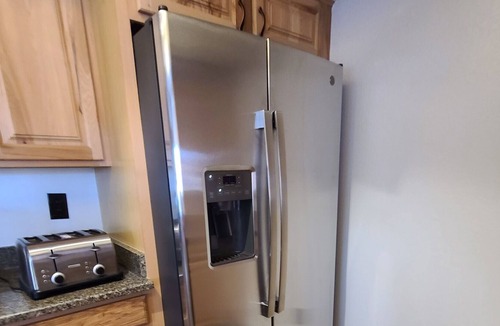 Laughlin House | Peaceful Getaway, Great for Long stays!