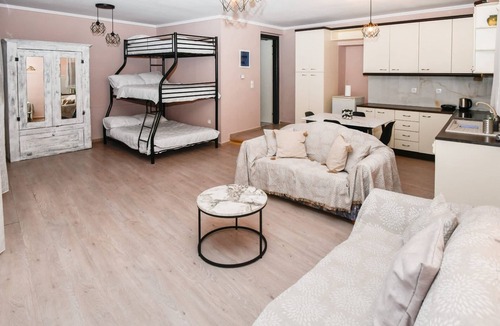 Mitilinii Apartment | Peaceful Getaway in the Heart of Mitilinii Samos
