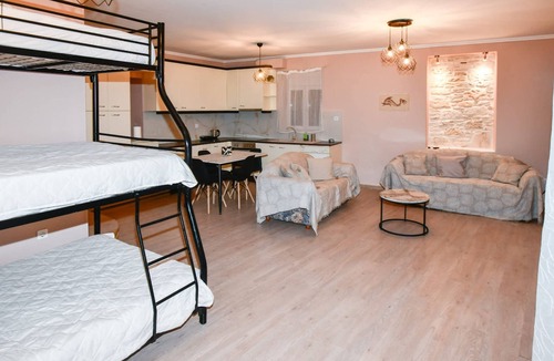 Mitilinii Apartment | Peaceful Getaway in the Heart of Mitilinii Samos