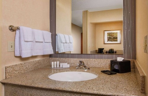 University Place Hotel | Peaceful Getaway | Unit w/Balcony! , Near Music Pavilion