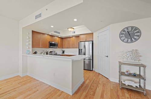 Hammock Bay Condo | Peaceful Hammock Bay Condo | Pool, Spa, Golf & 2 Miles to Marco Beach