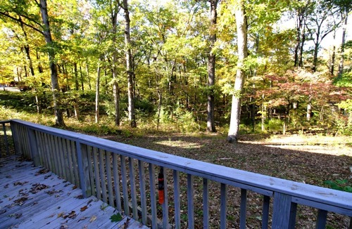 Mount Ida Cabin | Peaceful Hideaway Cabin with Sunroom and Fire Pit near Lake Ouachita, Arkansas