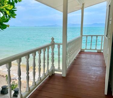 Mae Nam Hotel | Peaceful Hideaway with Stunning View Beach Access