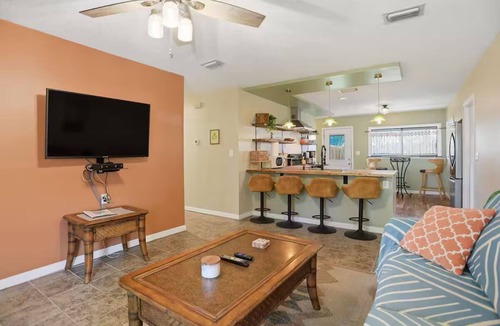 St. Augustine House | Peaceful Home MINS to Beach, Downtown, Historical Sites, and Flagler Hospital