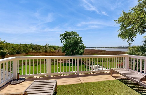Cordesville House | Peaceful home with expansive views of the Ashley River w/outdoor living space