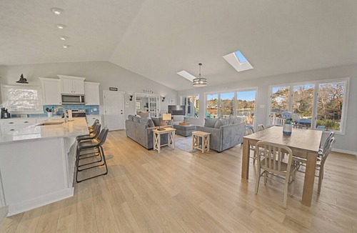 Deltaville House | Peaceful home with dock, kayaks and sunset views